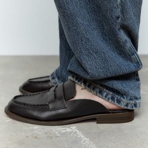 OPEN BACK LEATHER LOAFERS